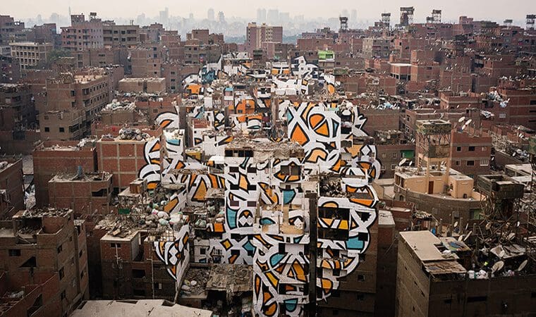 Artista francés realiza asombroso trabajo en el Cairop