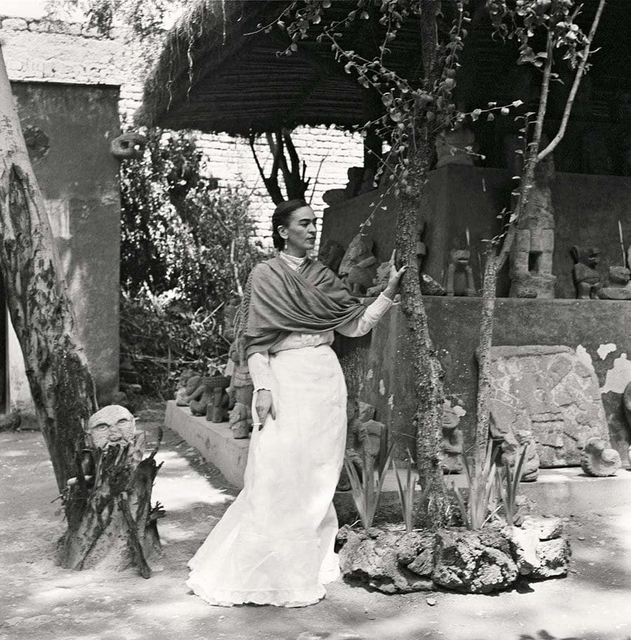 Fotografías inéditas de Frida Kahlo poco antes de su muerte 14