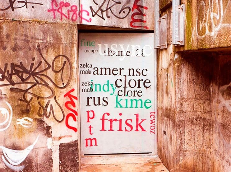 Artista callejero transforma graffiti en hermosas frases 10