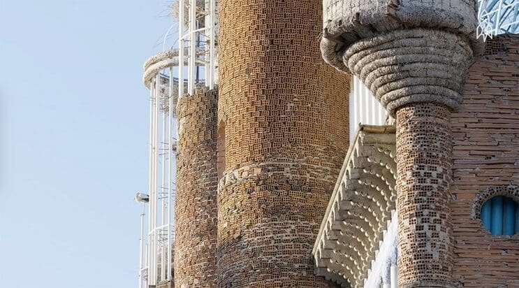 Un hombre ha pasado 53 años construyendo una catedral con sus propias manos 5