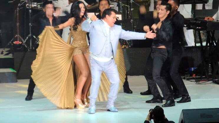 Juan Gabriel, “El Divo de Juárez”, falleció a los 66 años baile