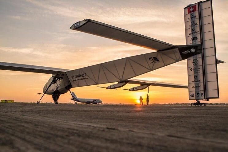 ¡Increíble! Este avión ha dado la vuelta al mundo sin una sola gota de gasolina 04