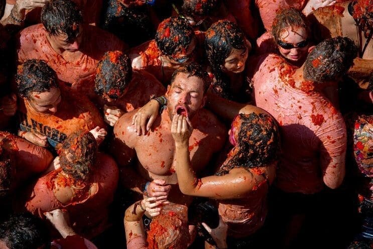 La Tomatina la pelea de comida más grande del mundo 03