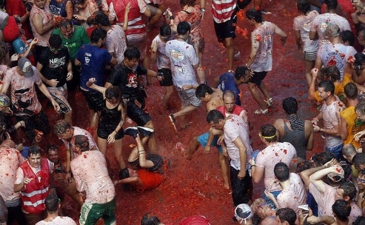 La Tomatina la pelea de comida más grande del mundo 05