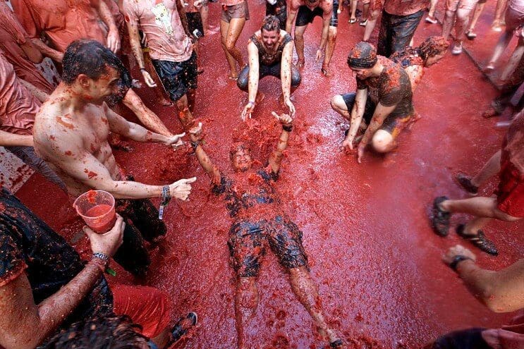 La Tomatina la pelea de comida más grande del mundo 17