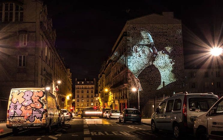 estas-proyecciones-llenaron-de-afecto-las-calles-de-paris-13