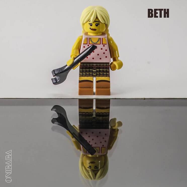 este-lego-de-the-walking-dead-es-lo-mejor-que-hay-beth