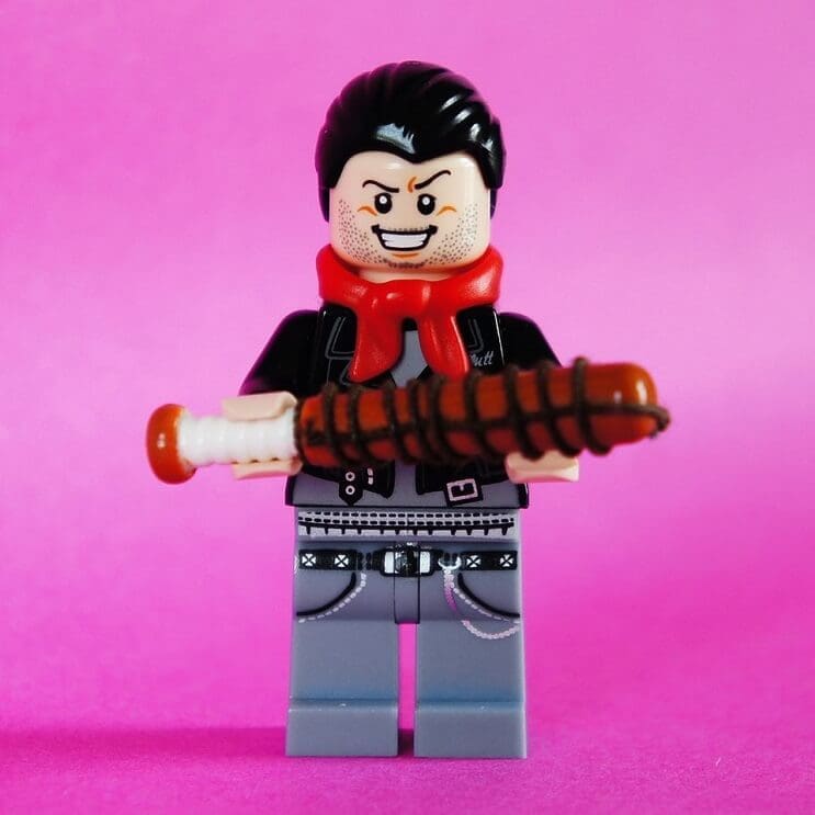 este-lego-de-the-walking-dead-es-lo-mejor-que-hay-negan-lucile