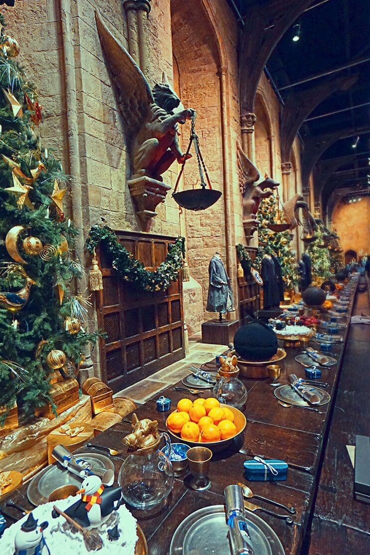 la-experiencia-de-tomar-desayuno-en-hogwarts-04-adornos