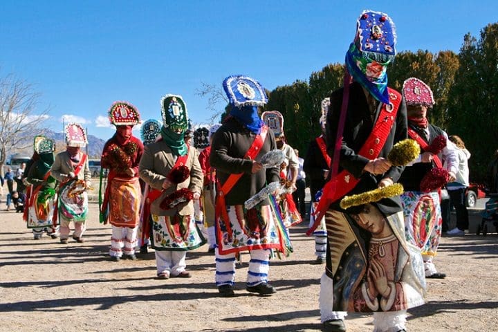 bailarines en la calle 