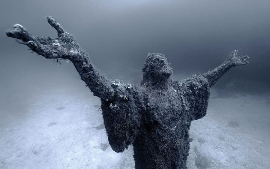 Cristo del Abismo fotografías de lugares abandonados